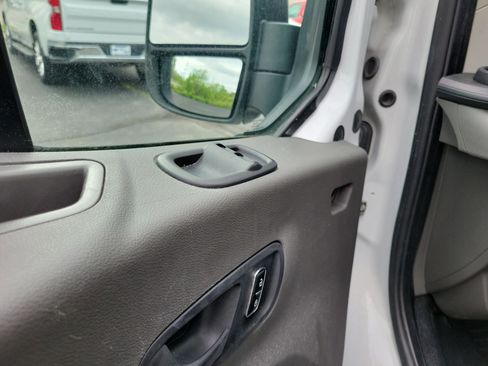 Used 2023 Ford Transit 250 Low Roof image 18