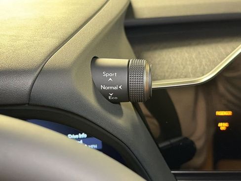 New 2026 Lexus UX 300h AWD image 28