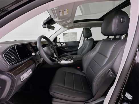 New 2026 Mercedes-Benz GLS 450 GLS 450 image 23