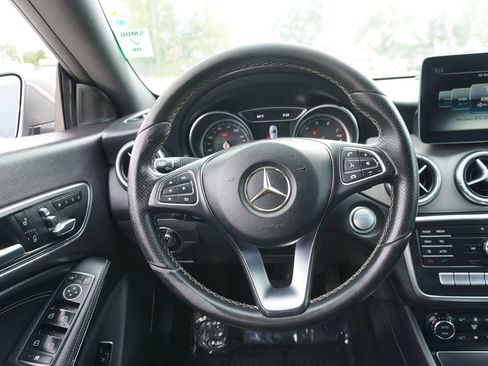 Used 2018 Mercedes-Benz CLA 250 image 19