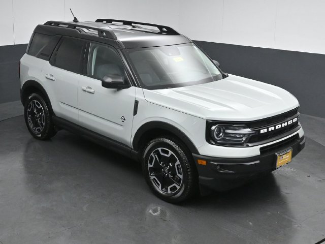 Certified 2024 Ford Bronco Sport Outer Banks AWD/4WD image 46