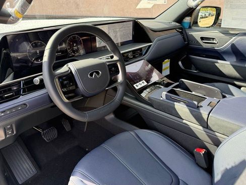 New 2026 INFINITI QX80 4WD image 7