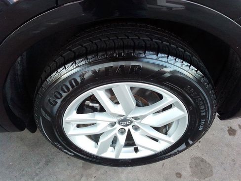 Used 2020 Audi Q5 2.0T Premium image 23