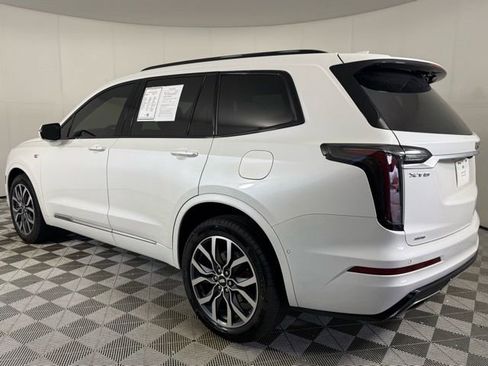 Certified 2023 Cadillac XT6 Sport w/ Technology Package image 9