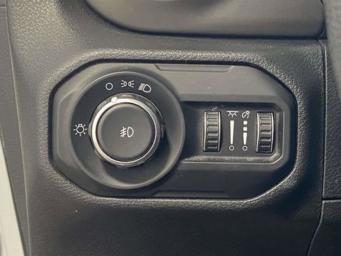 Used 2021 Jeep Wrangler Unlimited Sport image 17