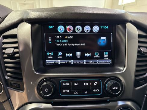 Used 2018 Chevrolet Suburban Premier AWD/4WD image 17