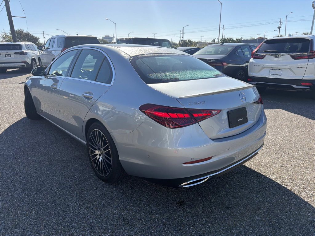 Used 2025 Mercedes-Benz C 300 Sedan image 5