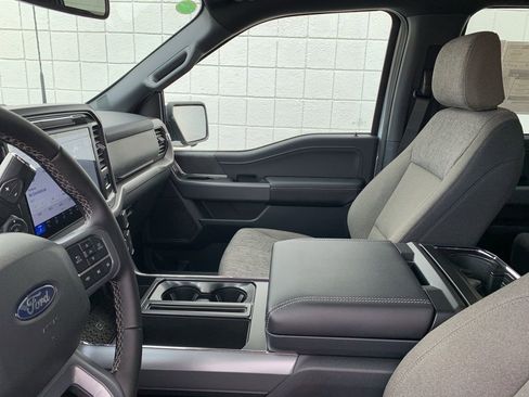 New 2025 Ford F150 XLT w/ Equipment Group 302A MID image 39