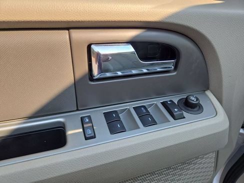 Used 2014 Ford Expedition XL AWD/4WD image 16
