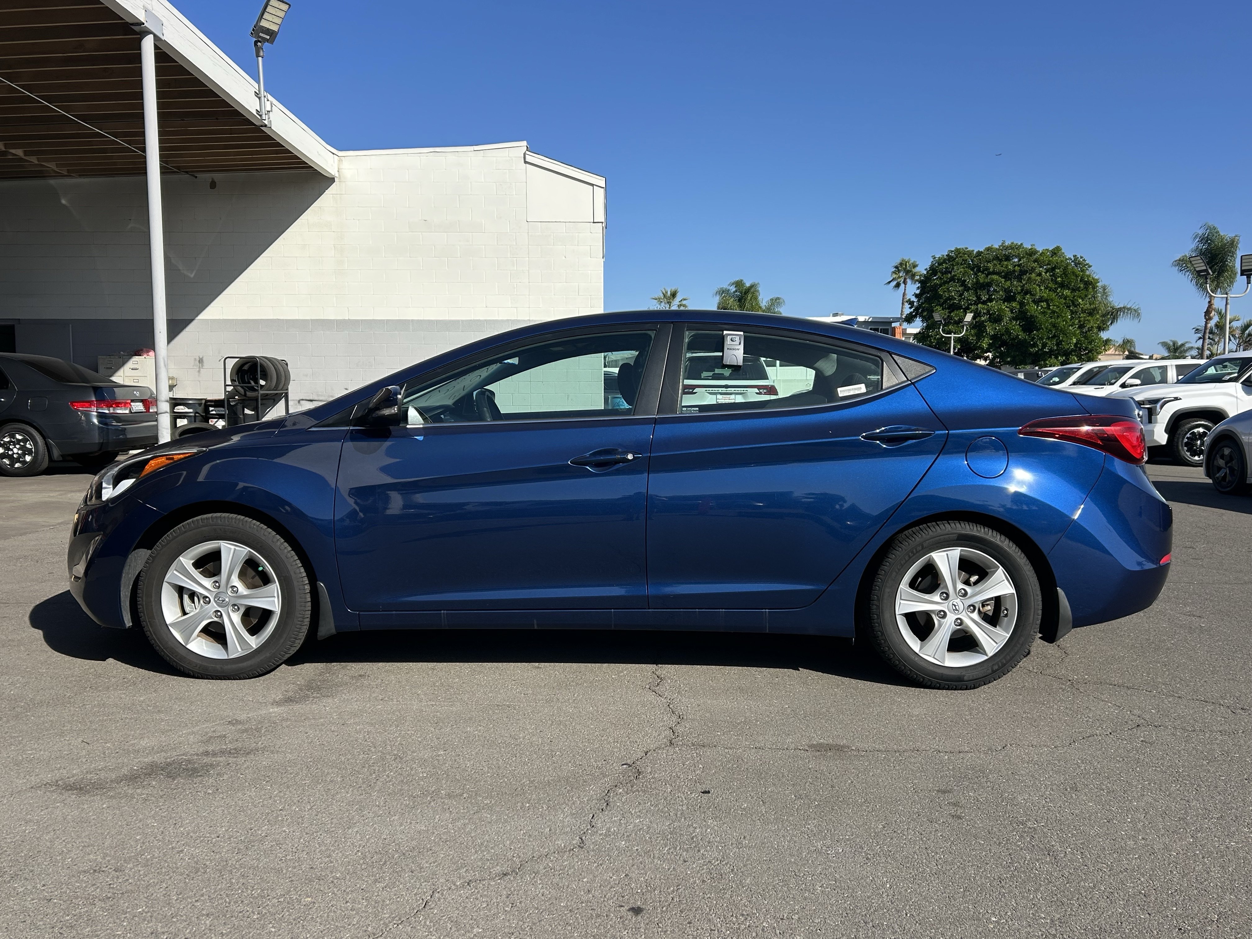 Used 2016 Hyundai Elantra Value Edition FWD image 2