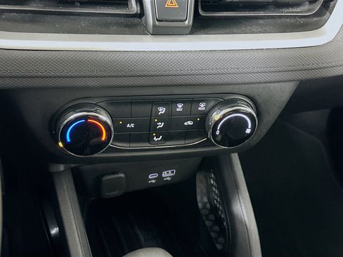 Used 2024 Chevrolet TrailBlazer LS image 23