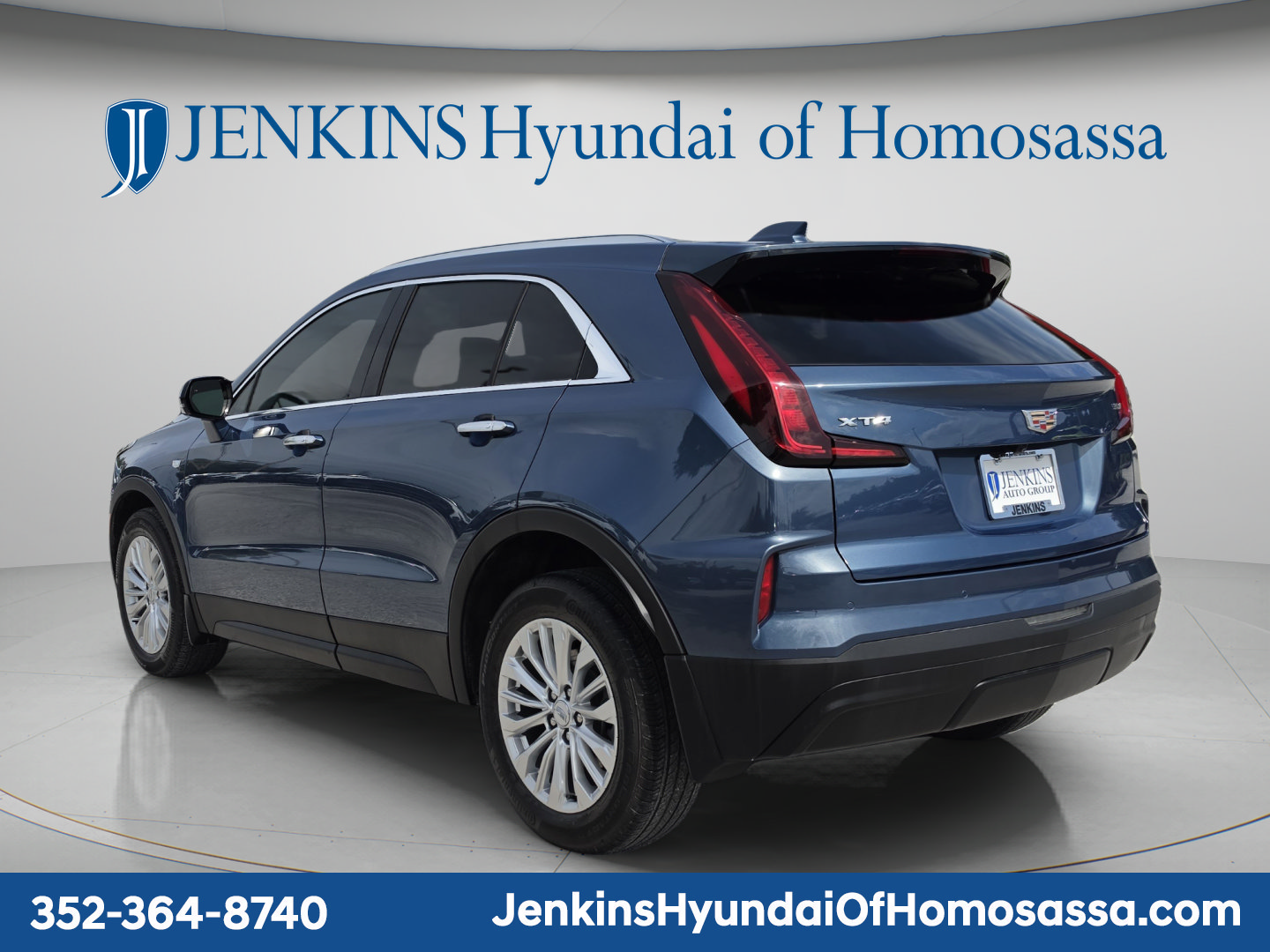 Used 2024 Cadillac XT4 Luxury FWD image 6