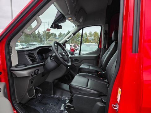 New 2026 Ford Transit 250 148 Medium Roof RWD image 19
