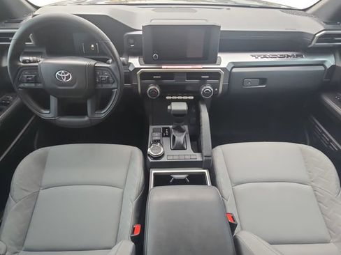 Used 2025 Toyota Tacoma SR5 image 9