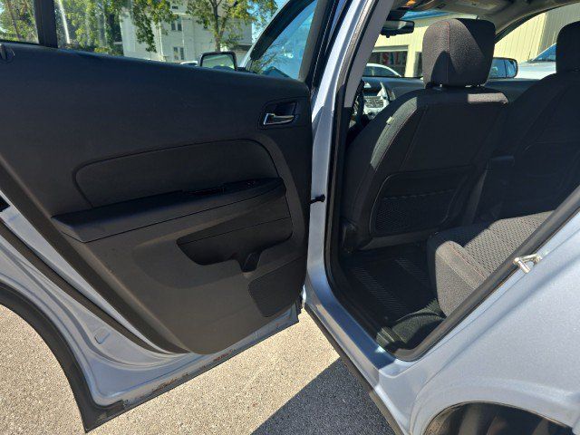 Used 2015 Chevrolet Equinox LS AWD/4WD image 27