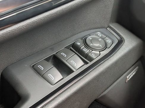 Used 2024 GMC Sierra 2500 AT4 w/ AT4 Premium Plus Package AWD/4WD image 12