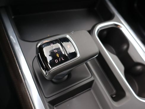 New 2026 Chevrolet Silverado 1500 RST w/ Redline Edition AWD/4WD image 9