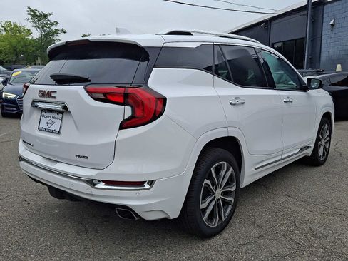 Used 2020 GMC Terrain Denali w/ Denali Premium Package AWD/4WD image 6