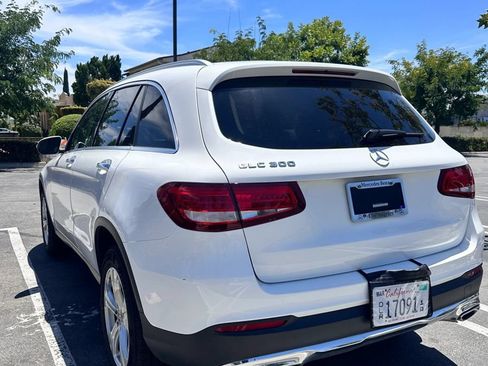 Used 2018 Mercedes-Benz GLC 300 image 2