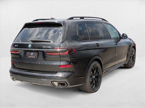 Used 2026 BMW X7 xDrive40i w/ Executive Package image 2