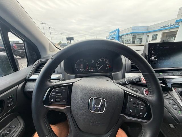 Used 2025 Honda Odyssey EX-L image 13