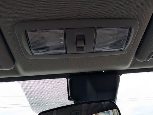 Used 2022 Nissan Frontier SV RWD image 18