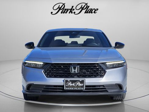 Used 2024 Honda Accord Sport image 9