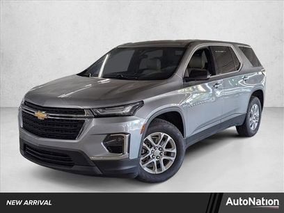 Used 2023 Chevrolet Traverse LS