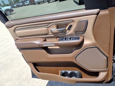 Used 2019 RAM 1500 Limited RWD image 7