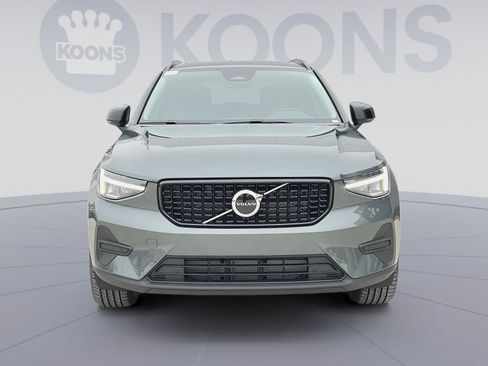 New 2026 Volvo XC40 B5 Core AWD/4WD image 11