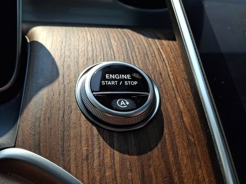 Certified 2023 Mercedes-Benz GLC 300 4MATIC image 23