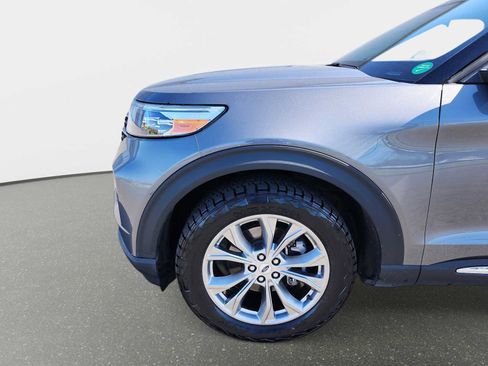 Used 2022 Ford Explorer XLT w/ Equipment Group 202A AWD/4WD image 10