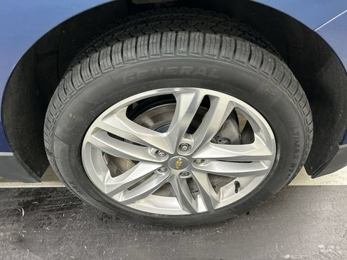 Used 2019 Chevrolet Equinox Premier AWD/4WD image 8
