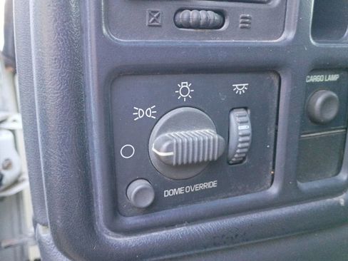 Used 2001 Chevrolet Silverado 3500 LT image 14