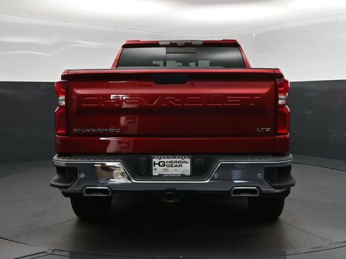 Used 2021 Chevrolet Silverado 1500 LTZ w/ LTZ Premium Package AWD/4WD image 6