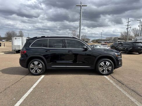 New 2026 Mercedes-Benz GLB 250 4MATIC image 7