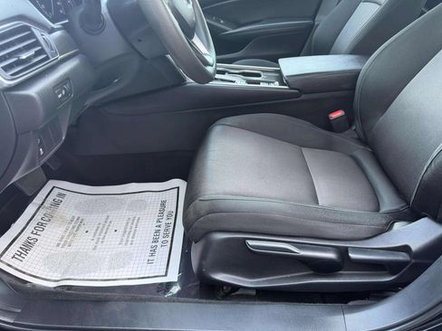 Used 2019 Honda Accord LX image 11