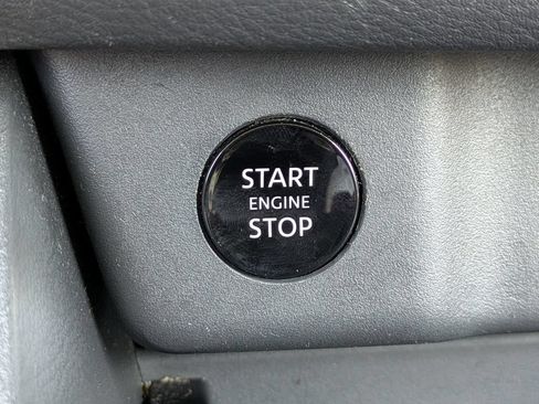 Certified 2026 Nissan Rogue SV AWD/4WD image 27