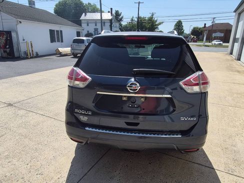 Used 2016 Nissan Rogue SV AWD/4WD image 3