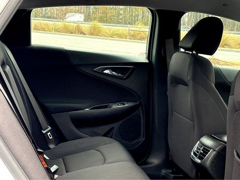 Used 2024 Chevrolet Malibu LT image 13