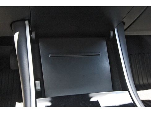 Used 2020 Tesla Model 3 Standard Range RWD image 27