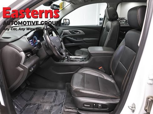 Used 2021 Chevrolet Traverse RS AWD/4WD image 14