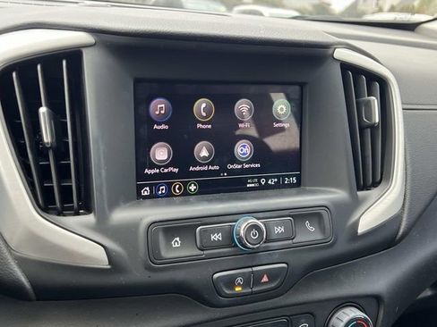 Used 2024 GMC Terrain SLE image 20