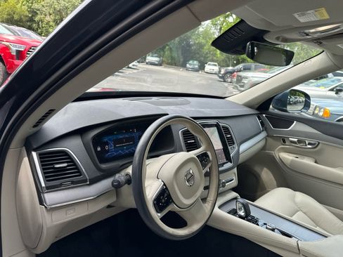 Used 2024 Volvo XC90 B5 Core w/ Protection Package AWD/4WD image 26