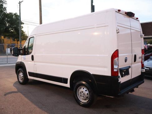 Used 2023 RAM ProMaster 2500 w/ Driver Convenience Group FWD image 7