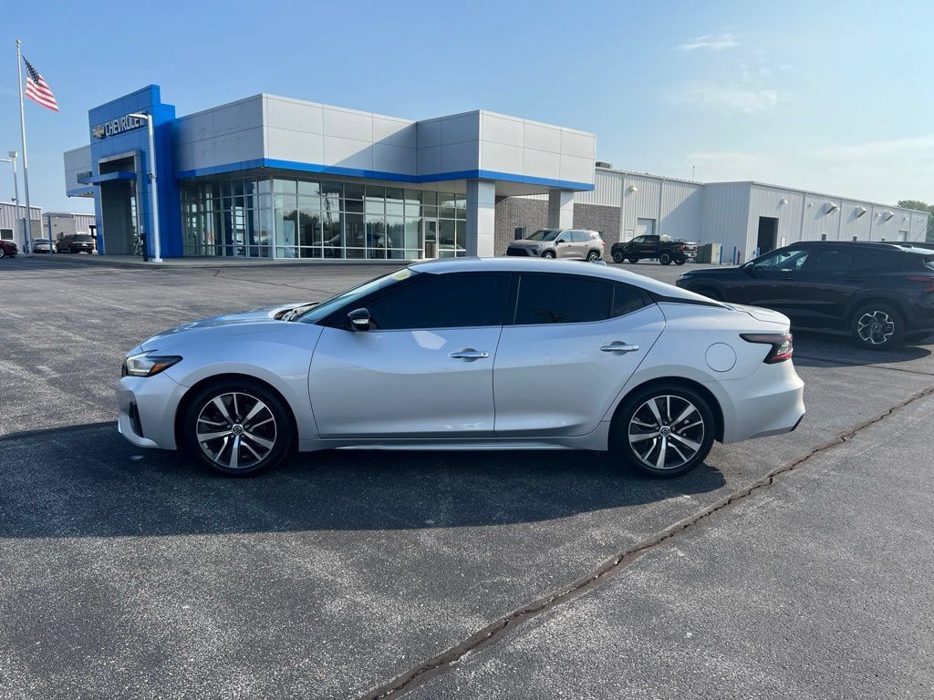 Used 2020 Nissan Maxima 3.5 SV w/ Floor Mat Group FWD image 4