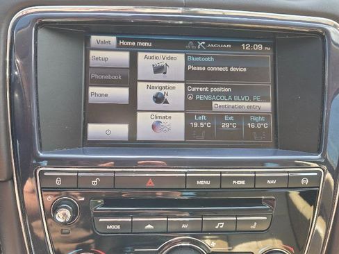 Used 2014 Jaguar XJ L Portfolio image 13