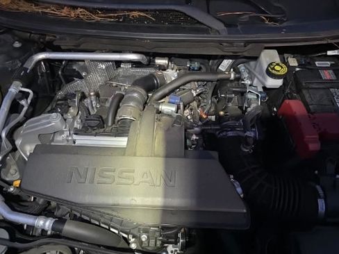 Used 2025 Nissan Rogue S FWD image 3