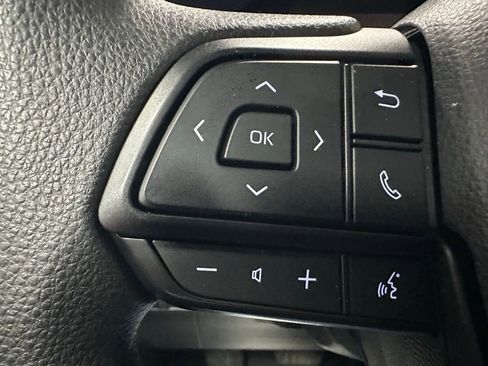 Used 2025 Toyota Sienna LE image 19