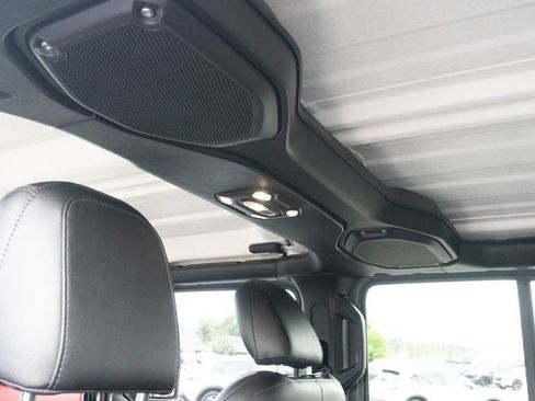 Used 2021 Jeep Gladiator Rubicon AWD/4WD image 22